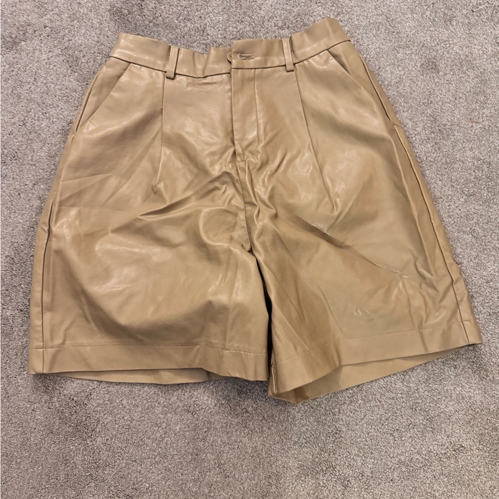Woman Tan Leather Shorts